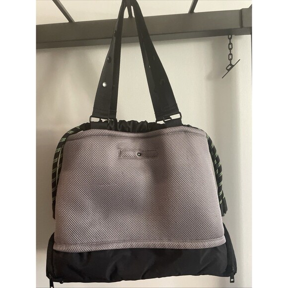 Go dash Dot Go Tote, Gym/Yoga, Green/Gray/Black  Duffel Bag - Picture 3 of 8